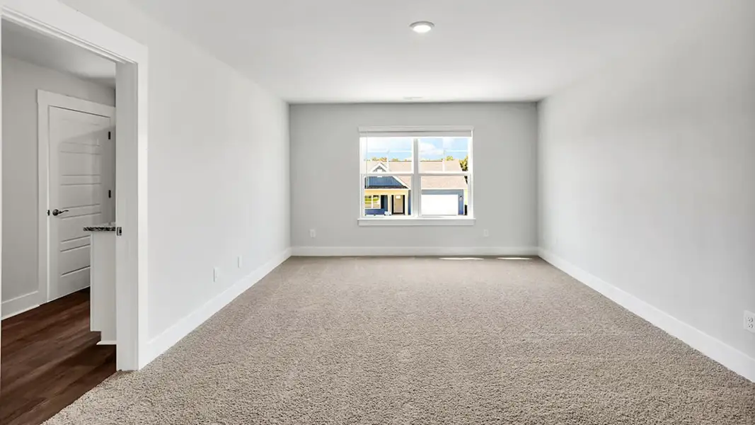 Spacious, unfurnished interior of a new home in Merchant Point, Jacksonville (Image 23). Spacious, unfurnished interior of a new home in Merchant Point, Jacksonville (Image 23).