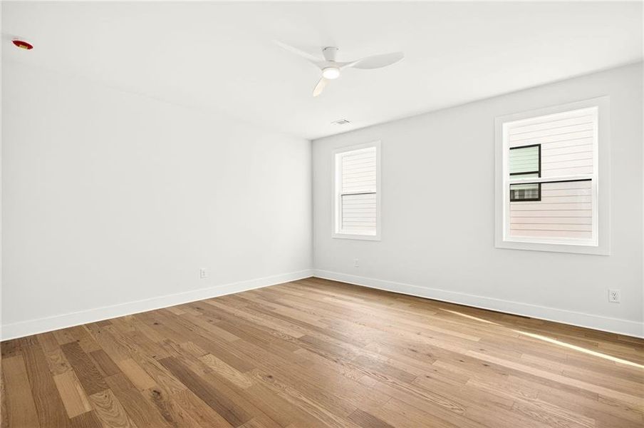 Spacious, unfurnished interior of a new home in , Brookhaven (Image 59).