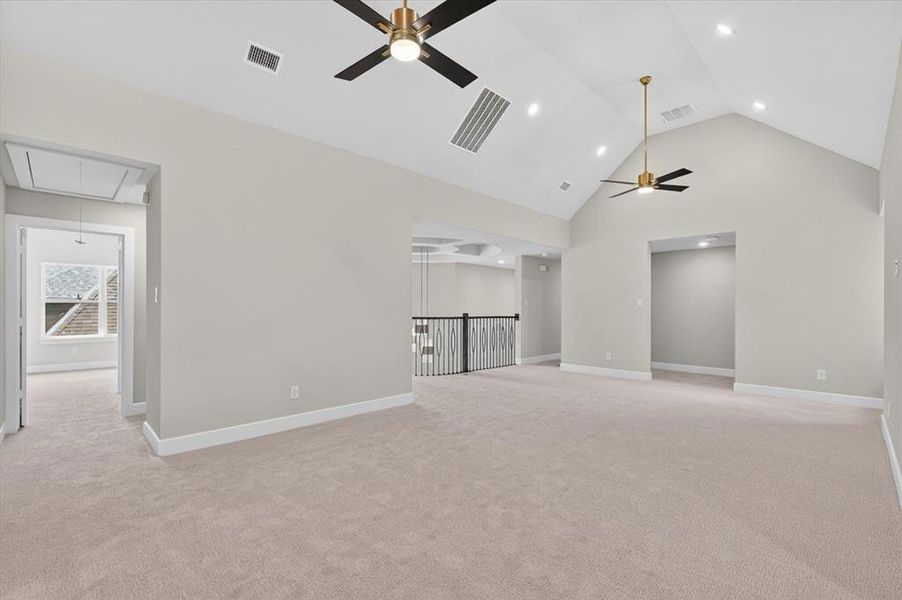 Spacious, unfurnished interior of a new home in Mustang Lakes, Celina (Image 25).