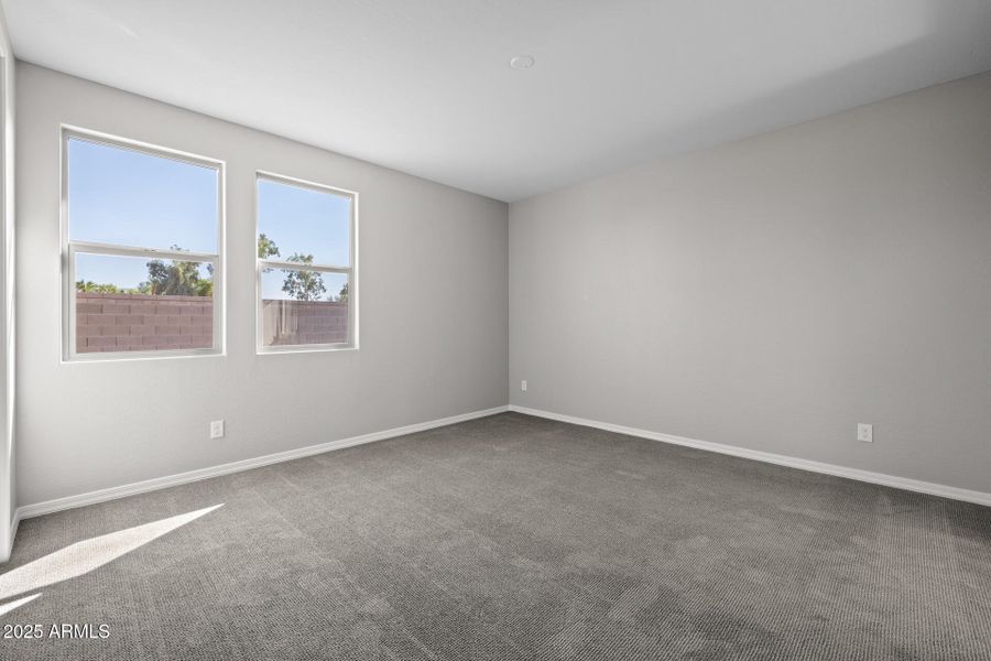 18)PRIMARY BED 18)PRIMARY BED