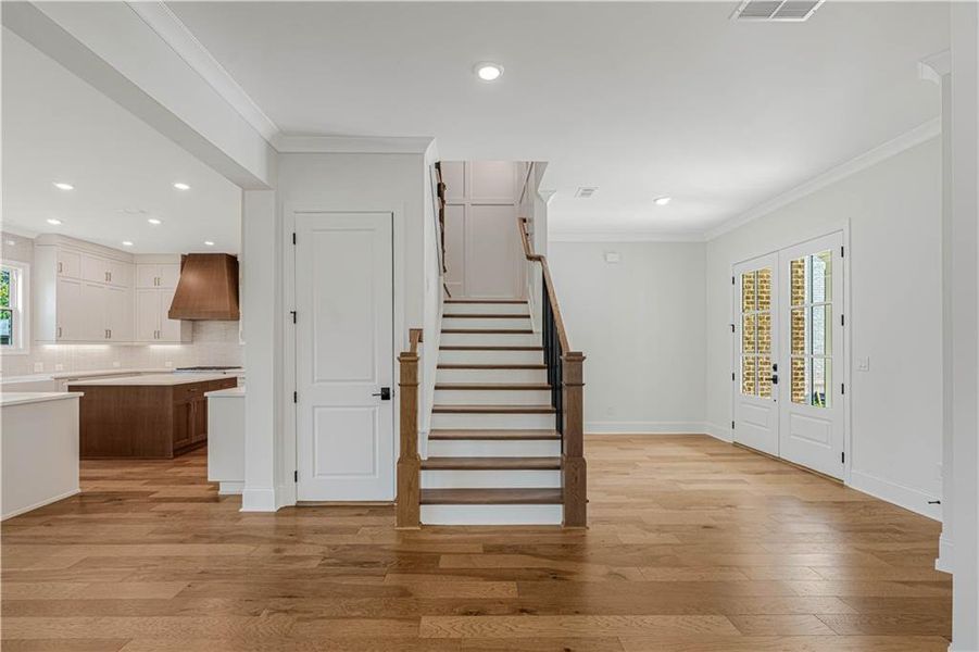 Spacious, unfurnished interior of a new home in Bellwyn, Johns Creek (Image 41).