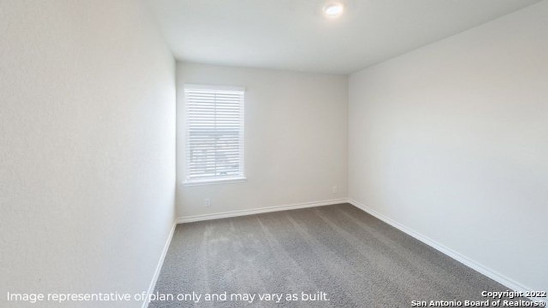 Spacious, unfurnished interior of a new home in Brookstone Creek, San Antonio (Image 26).