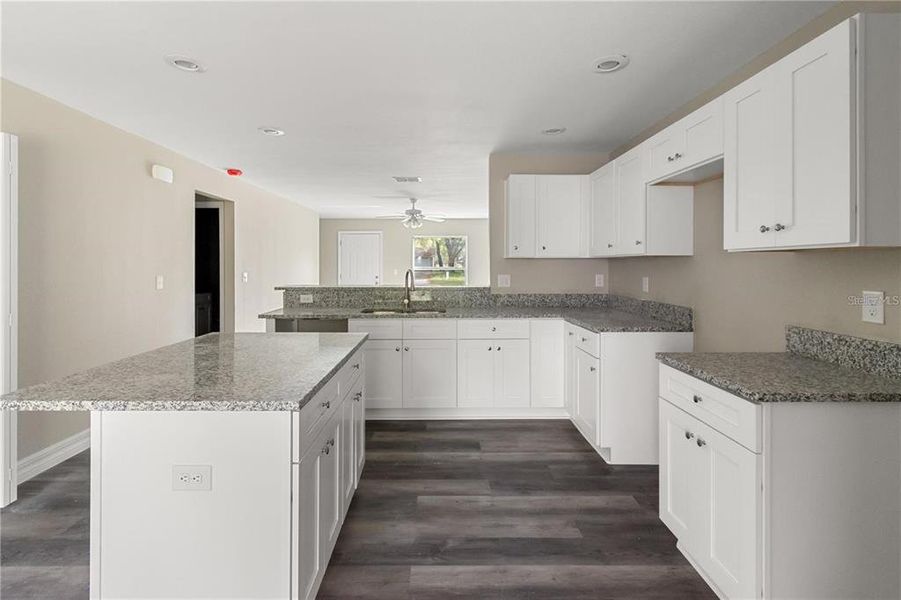 Furnished interior view inside a new home in , Lakeland (Image 4).