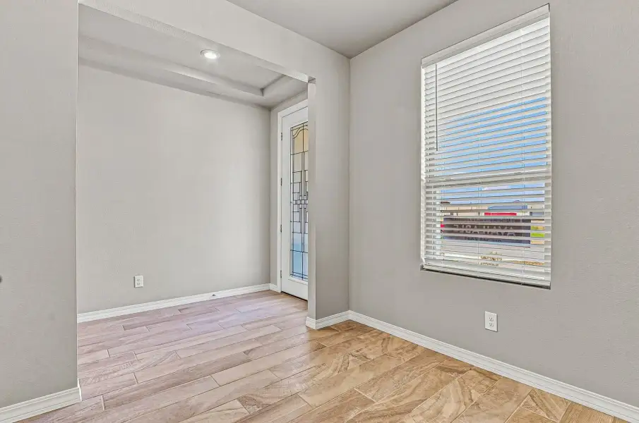 Representative unfurnished interior of a home built from the Sagebrush by View Homes in Paseo del Este, El Paso (Image 15).