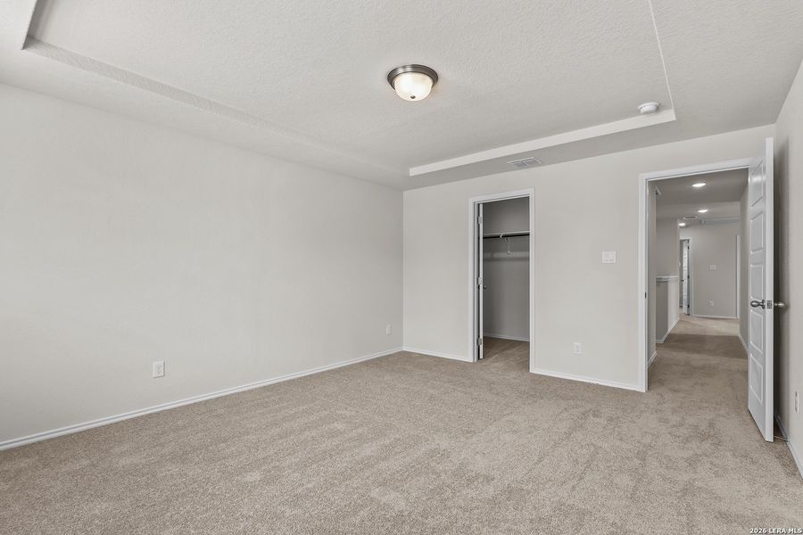 Spacious, unfurnished interior of a new home in Meadows at Oak Creek, San Antonio (Image 18). Spacious, unfurnished interior of a new home in Meadows at Oak Creek, San Antonio (Image 18).