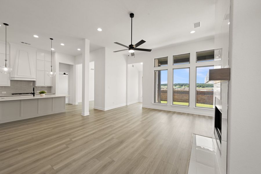 Spacious, unfurnished interior of a new home in Panchasarp Farms, Burleson (Image 26).
