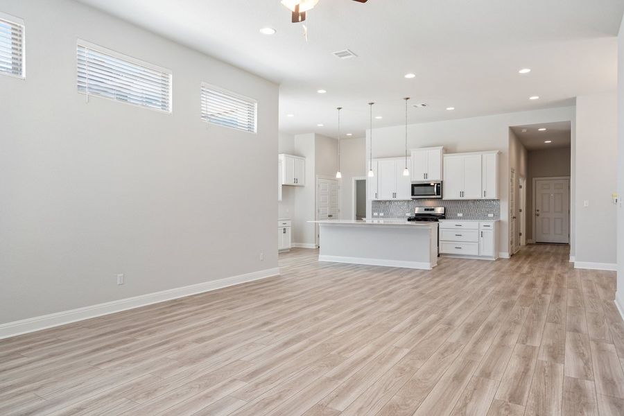 022_mm_03873 022_mm_03873