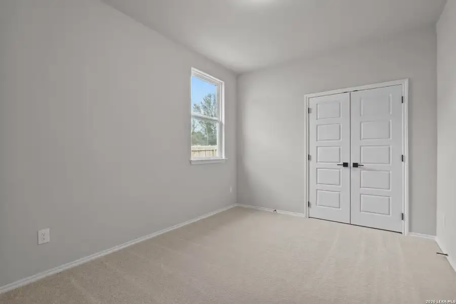 Spacious, unfurnished interior of a new home in Hannah Heights, Seguin (Image 18).