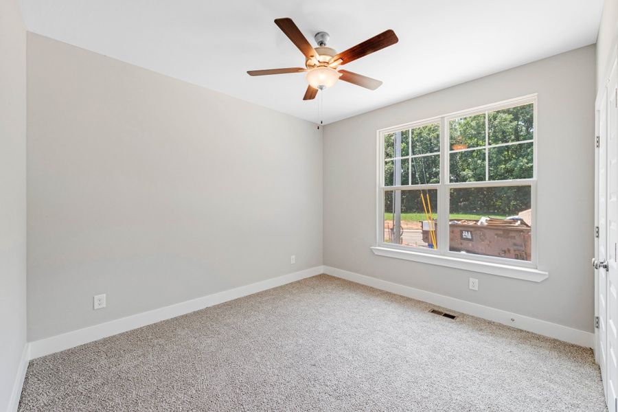 Representative unfurnished interior of a home built from the One Story Farmhouse by Norfleet Builders in Cambria, White House (Image 10).