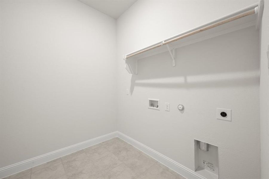 209 Pine Leaf- Utility-1