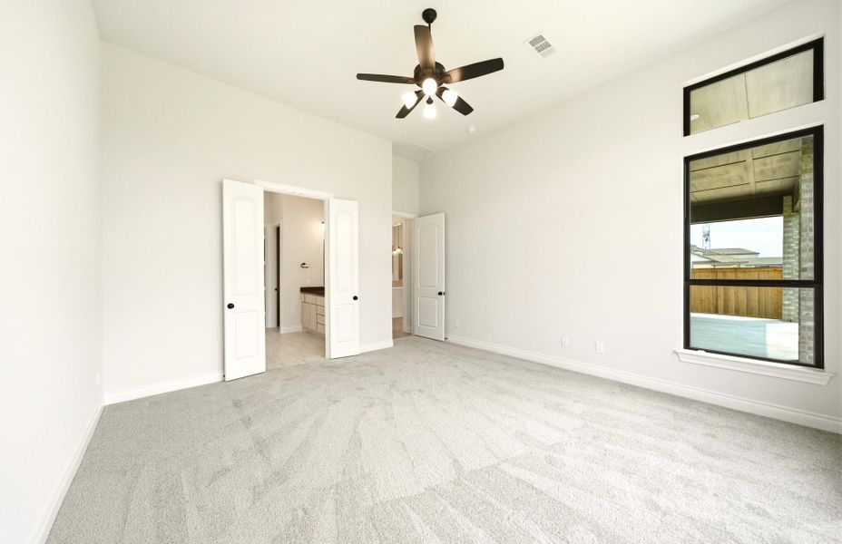 Spacious, unfurnished interior of a new home in Bridgeland 60′, Cypress (Image 42).