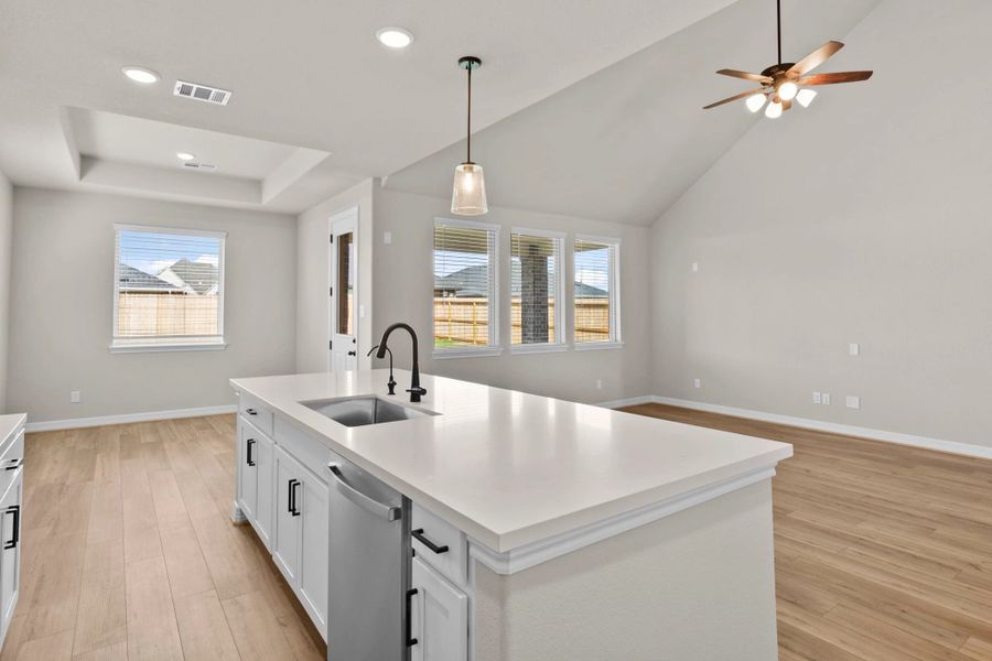 Sample product photo. Actual exterior and interior selections may vary by homesite. Photo may be virtually staged.