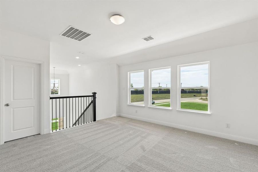 Spacious, unfurnished interior of a new home in Bellagio, Forney (Image 11).