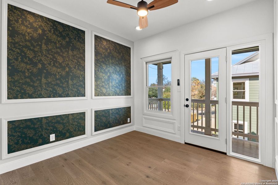 Spacious, unfurnished interior of a new home in , San Antonio (Image 15).