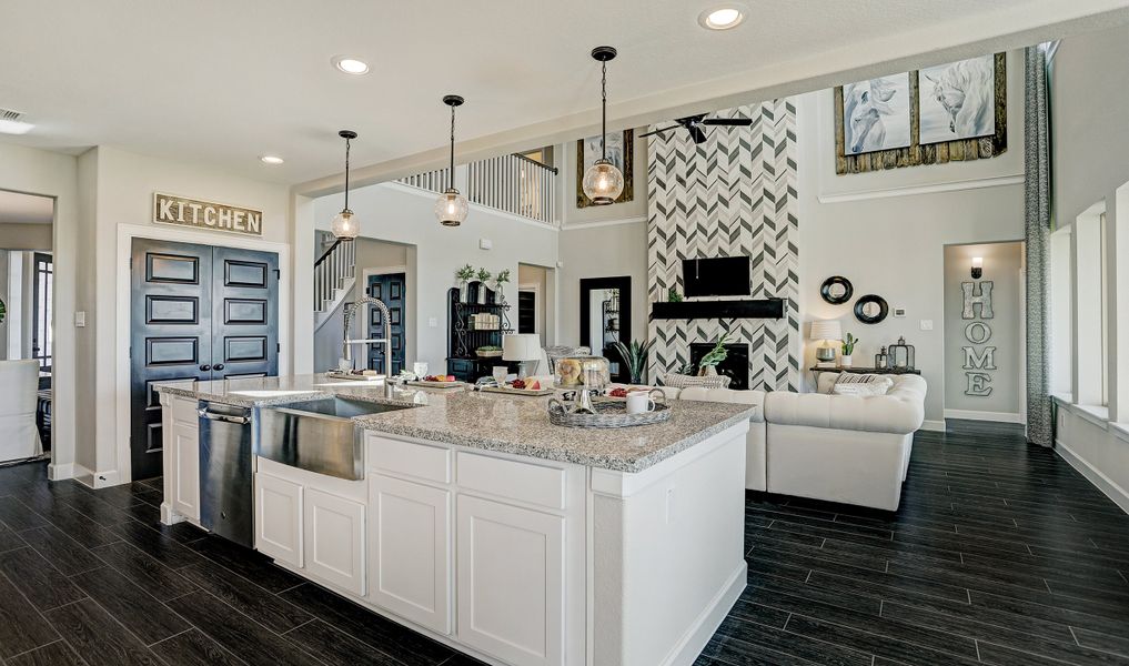 Elegant lighting in kitchen