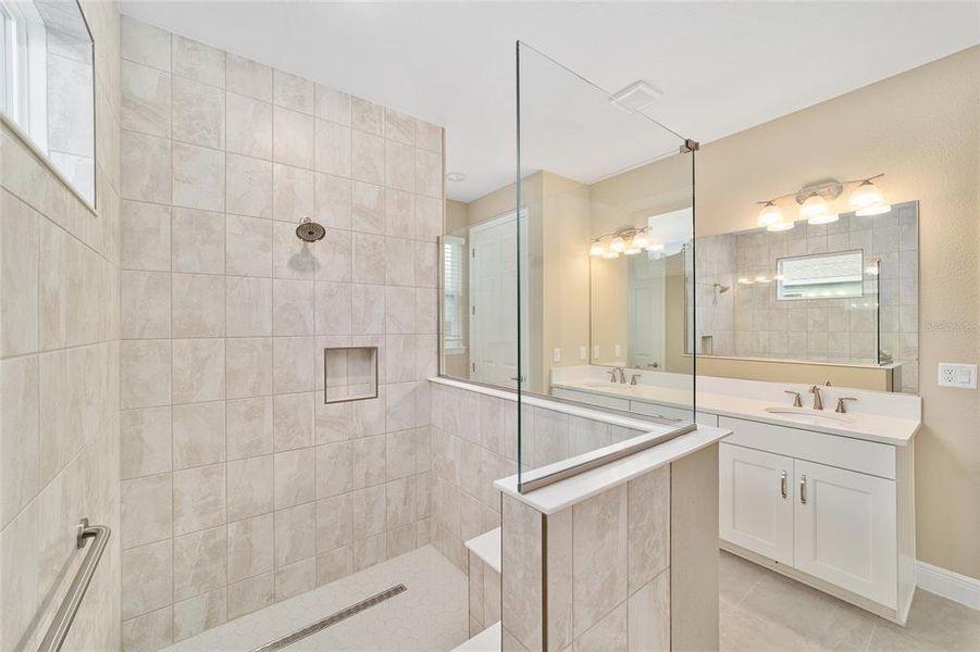 Furnished interior view inside a new home in , Ocala (Image 6).