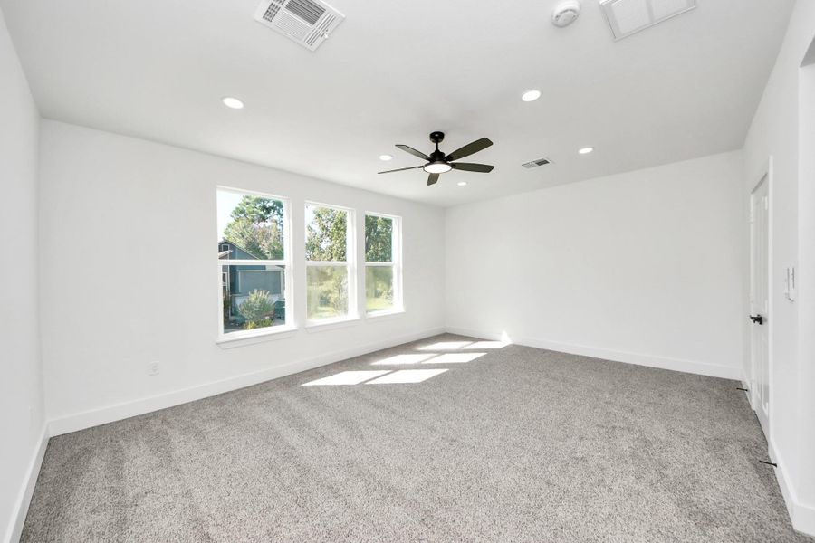 Spacious, unfurnished interior of a new home in , Montgomery (Image 36).