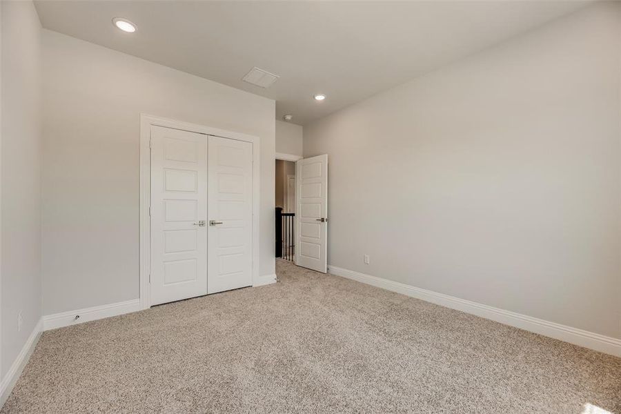 Spacious, unfurnished interior of a new home in Villages of Creekwood, Frisco (Image 29). Spacious, unfurnished interior of a new home in Villages of Creekwood, Frisco (Image 29).