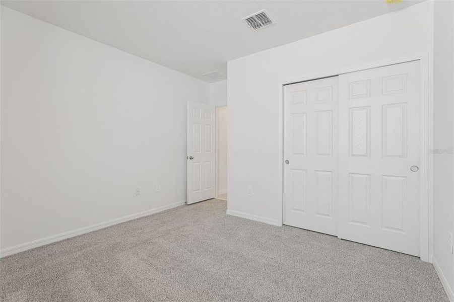 Spacious, unfurnished interior of a new home in Deer Run at Crosswinds, Davenport (Image 33).