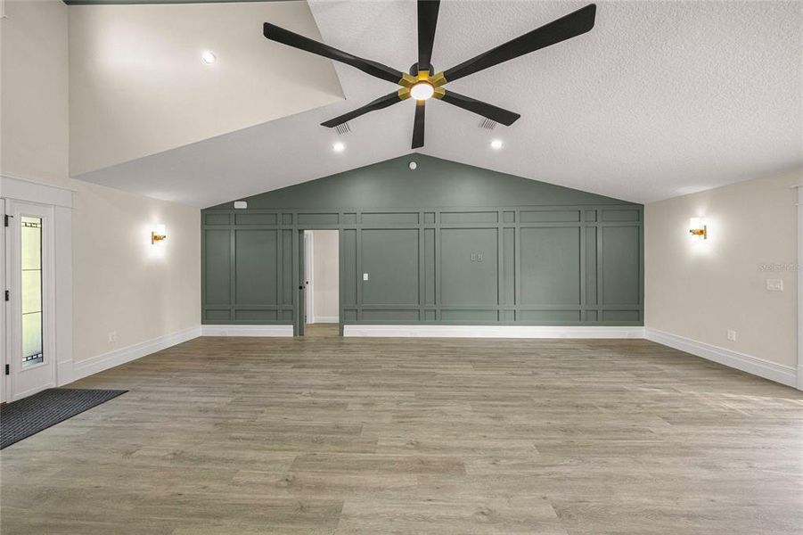 Spacious, unfurnished interior of a new home in , Ocala (Image 28).
