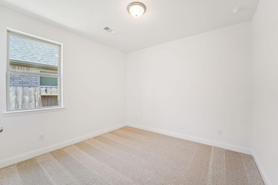 Spacious, unfurnished interior of a new home in Evergreen 40', Conroe (Image 14).