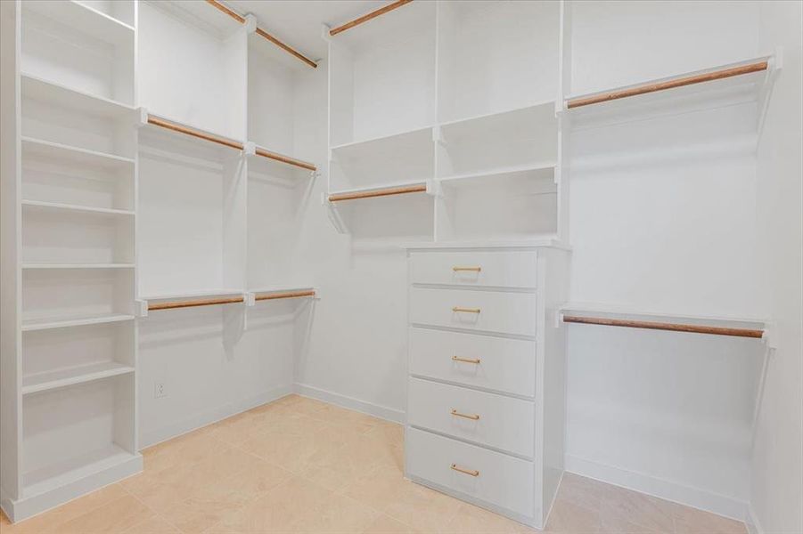 Image 36 of a home in .