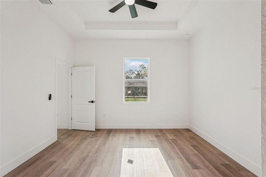 Spacious, unfurnished interior of a new home in , North Port (Image 21).