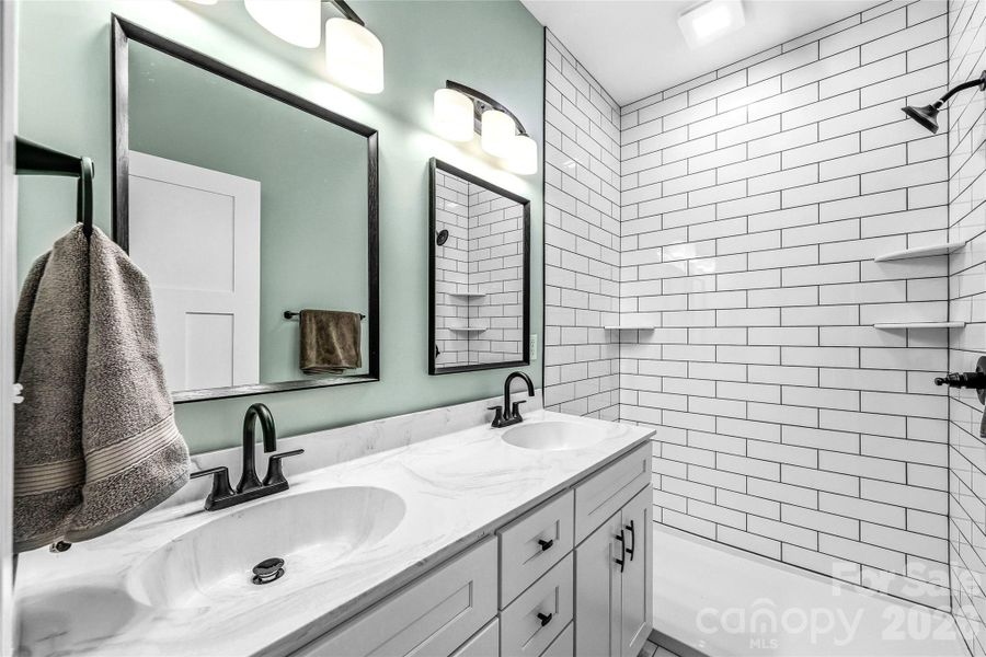 Furnished interior view inside a new home in , Hendersonville (Image 5).