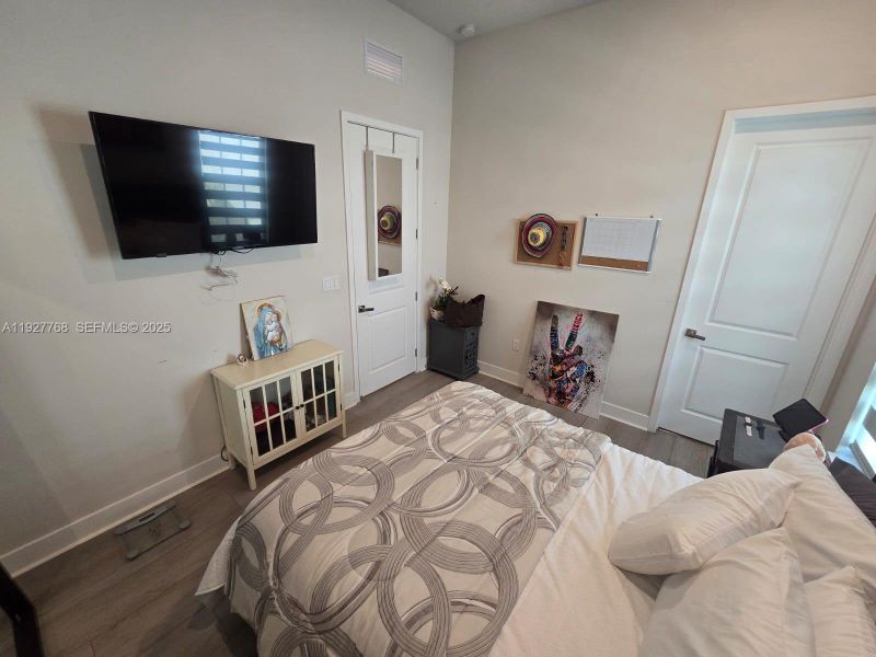 Furnished interior view inside a new home in , Parkland (Image 38). Furnished interior view inside a new home in , Parkland (Image 38).