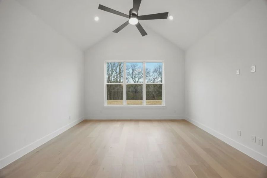 Spacious, unfurnished interior of a new home in Harper Estates, Celina (Image 25).