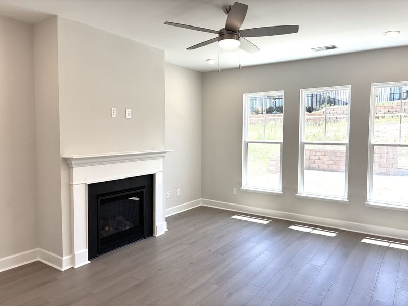 Spacious, unfurnished interior of a new home in Holly Ridge, Greenville (Image 12). Spacious, unfurnished interior of a new home in Holly Ridge, Greenville (Image 12).