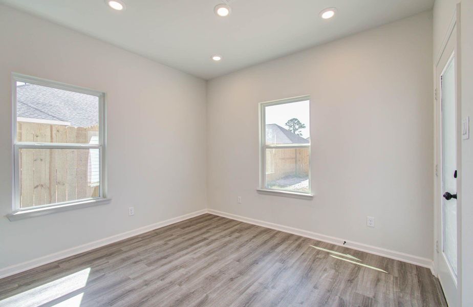 Spacious, unfurnished interior of a new home in , Houston (Image 20). Spacious, unfurnished interior of a new home in , Houston (Image 20).