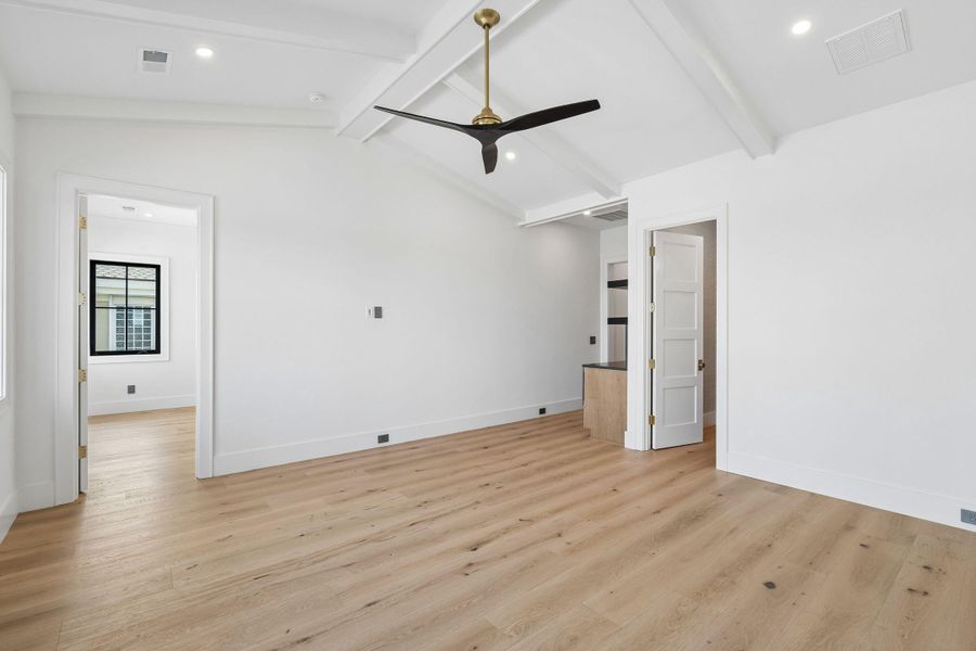 Spacious, unfurnished interior of a new home in , Isle Of Palms (Image 26).