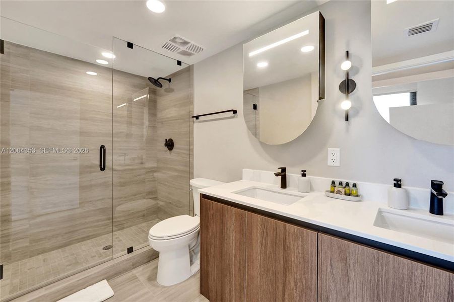 Furnished interior view inside a new home in , Miami Beach (Image 9).