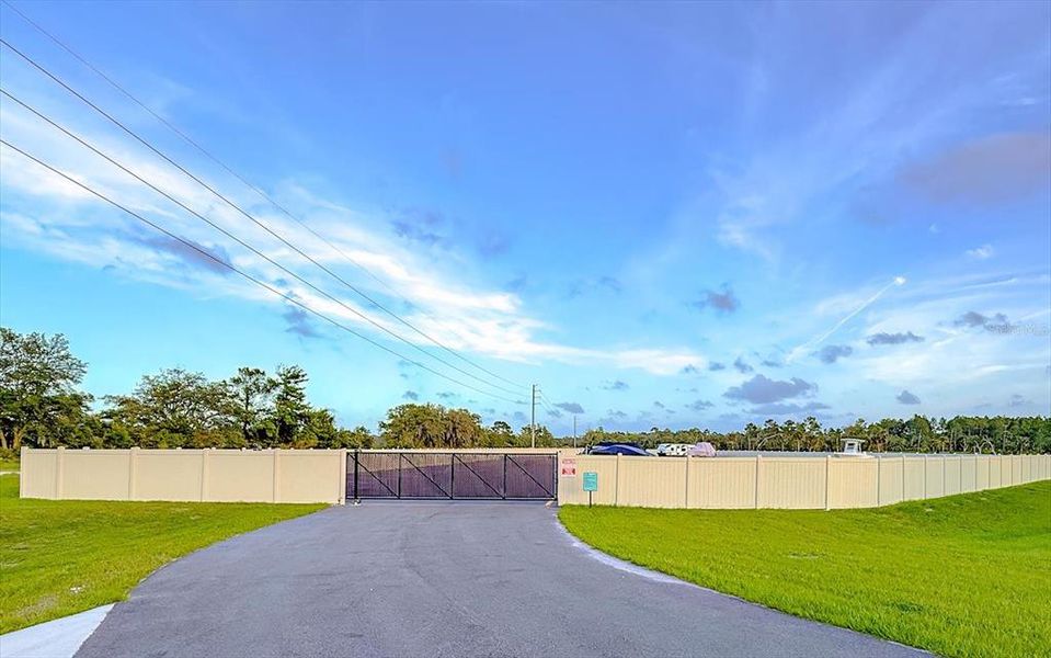 Exterior details and patio area of a home in Archers Mill, Ormond Beach (Image 26).