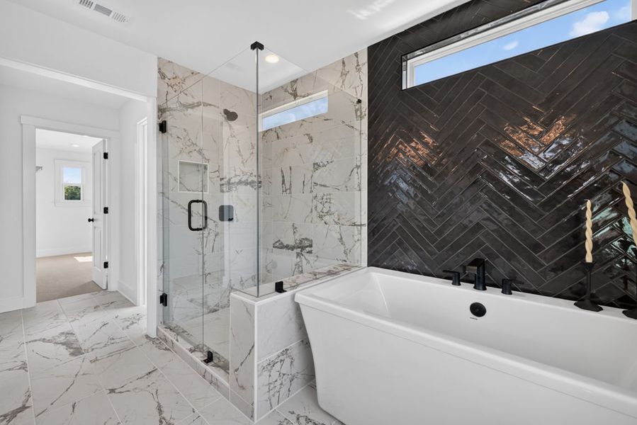 Representative furnished interior of a home built from the Oakhurst by Pulte Homes in Everhour, Newnan (Image 14).