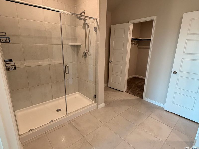 Furnished interior view inside a new home in Jordan's Ranch, San Antonio (Image 5).