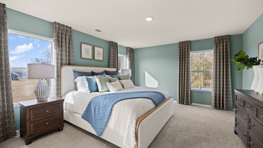 Representative furnished interior of a home built from the Halton by D.R. Horton in Kingston Ranch at Lake Oconee, Buckhead (Image 19).