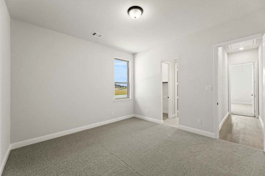 Spacious, unfurnished interior of a new home in Berkshire Estates, Mesquite (Image 18).