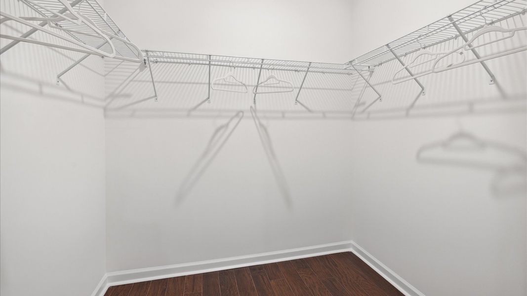 Spacious, unfurnished interior of a new home in Price's Point, Knoxville (Image 18).