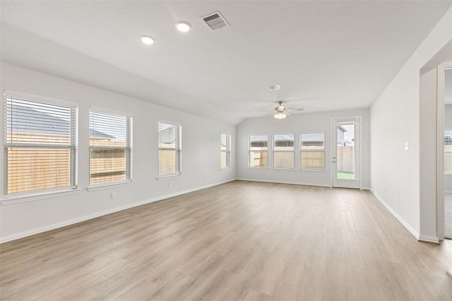 Spacious, unfurnished interior of a new home in Cypress Green, Hockley (Image 14). Spacious, unfurnished interior of a new home in Cypress Green, Hockley (Image 14).