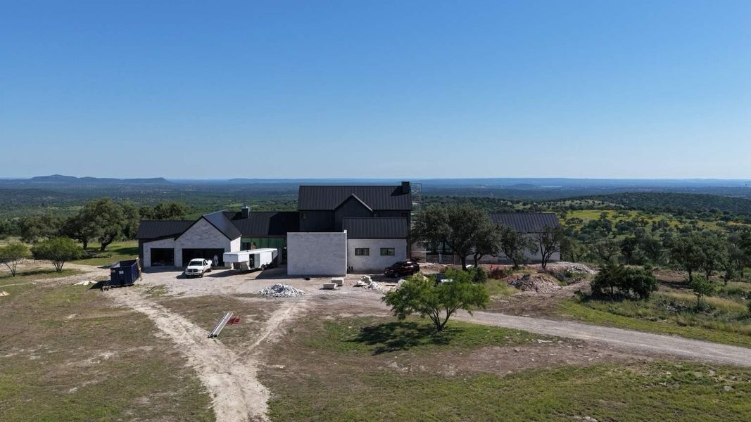 Image 10 of a home in .