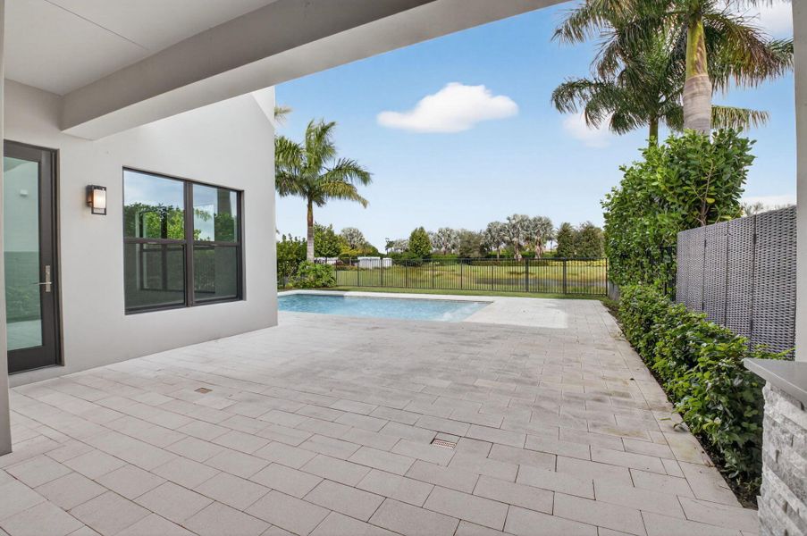 Exterior details and patio area of a home in , Boca Raton (Image 30).