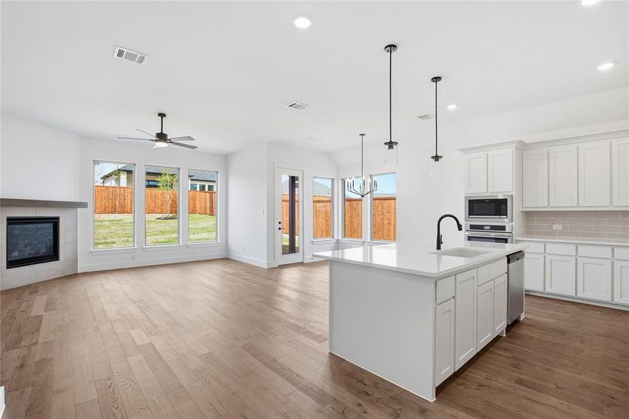 Furnished interior view inside a new home in Talon Hills, Fort Worth (Image 12).