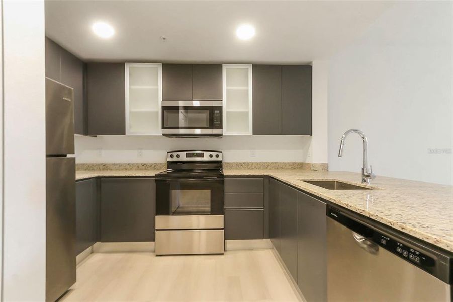 Furnished interior view inside a new home in , Orlando (Image 4).
