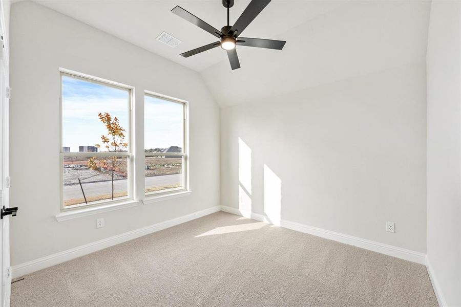Spacious, unfurnished interior of a new home in The Retreat at North Grove 60, Waxahachie (Image 17).