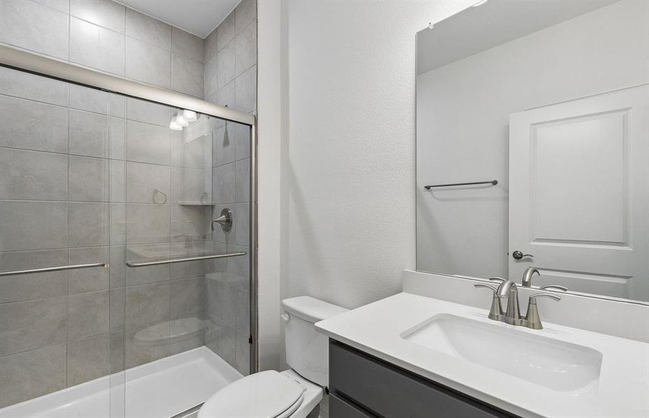 Secondary bath on first level