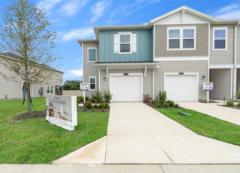 Front exterior of a new home in , Ocala, FL, highlighting curb appeal (Image 24). Front exterior of a new home in , Ocala, FL, highlighting curb appeal (Image 24).