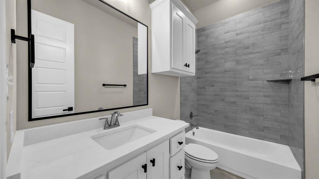 Furnished interior view inside a new home in Dry Creek East, Poolville (Image 14).