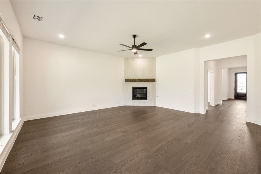 Spacious, unfurnished interior of a new home in Rockwood 90, Mansfield (Image 28). Spacious, unfurnished interior of a new home in Rockwood 90, Mansfield (Image 28).